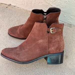 COLE HAAN Brown Suede Bootie 10B